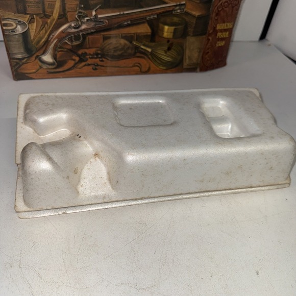 Avon 1760 Dueling Pistol Deep Woods After Shave Bottle NOS Vintage - Picture 5 of 5